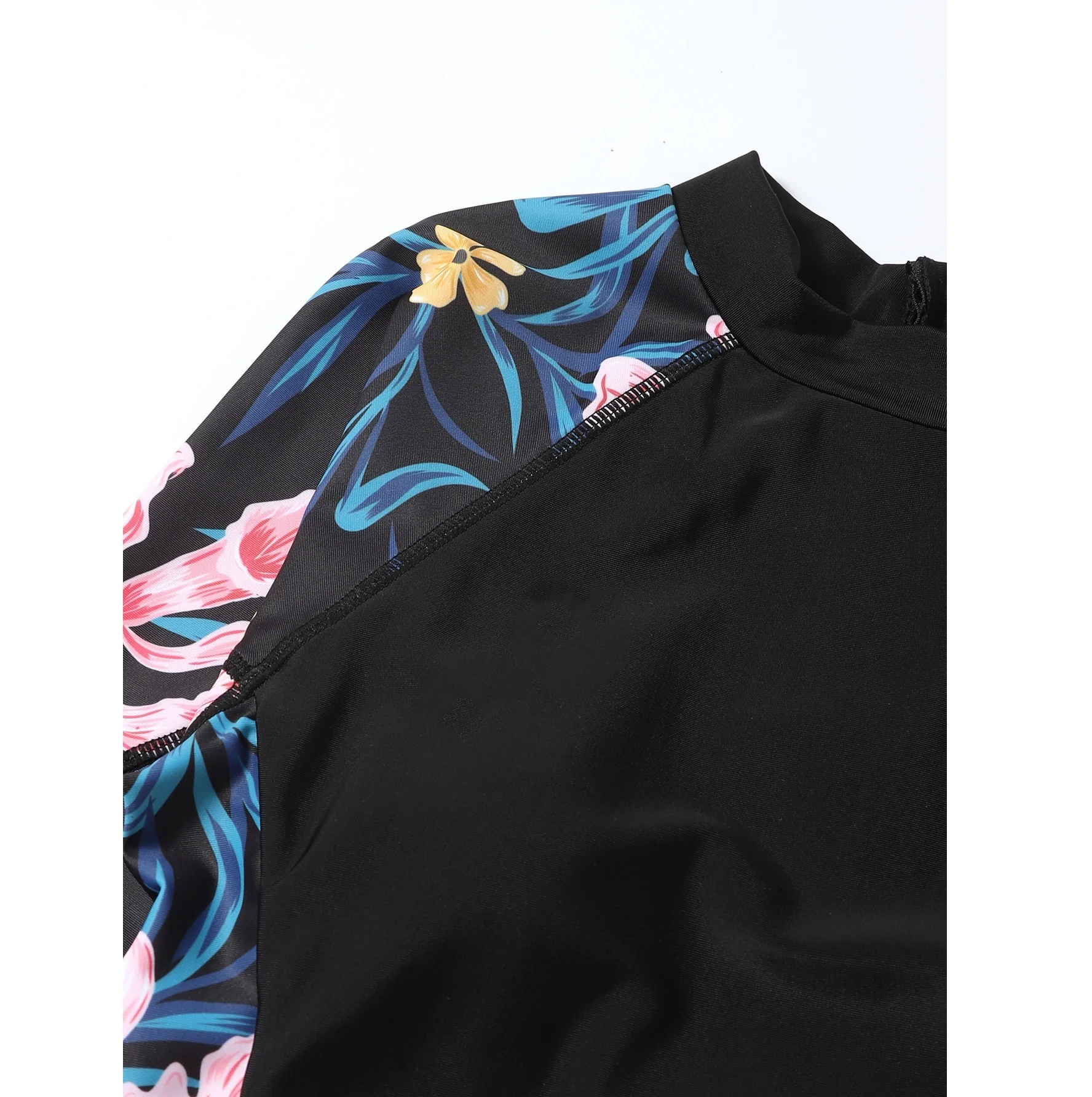 Title 13, Nowy Konserwatywny Bikini Skinny Filtr Przeciws...