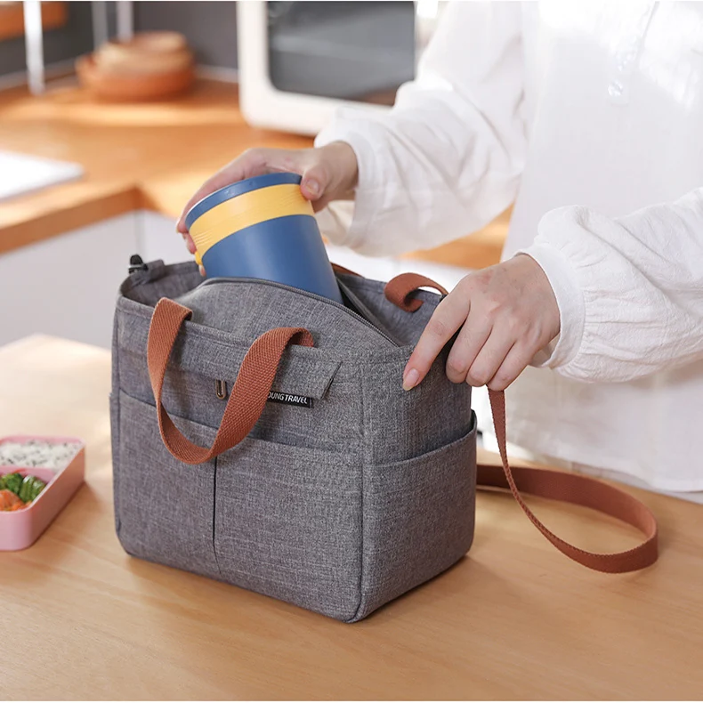 Bolsa Térmica Portátil para Almoço, Perfeita para Piqueniques e Atividades ao Ar Livre. Mantenha seus alimentos frescos e prontos para consumo. — foto 1
