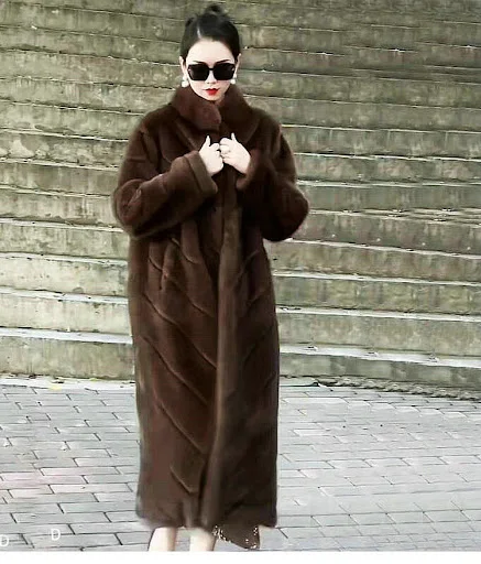 Title 5, Womens Fur Coat Winter Large V High-end Elegan...