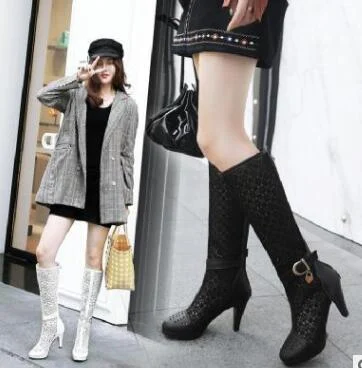 Botas de rede vazadas de verão para mulheres, botas brancas de cano alto, tamanhos grandes e pequenos, calçados femininos estilosos. — foto 1