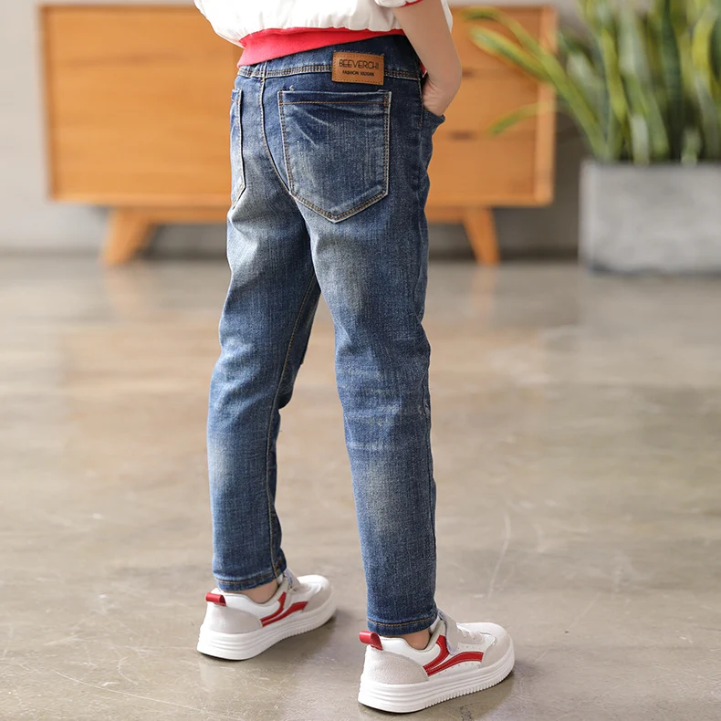 Calças Jeans para Meninos Primavera e Outono Novas, Confortáveis e Duráveis. Perfeitas para o Uso Diário. Estilo Moderno e Ideais para Qualquer Aventura. — foto 4