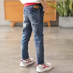 Calças Jeans para Meninos Primavera e Outono Novas, Confortáveis e Duráveis. Perfeitas para o Uso Diário. Estilo Moderno e Ideais para Qualquer Aventura. — foto 4