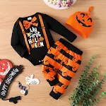 Top com estampa de letras de Halloween e calças com estampa de abóbora. Combine conforto e estilo para celebrar o Halloween de forma divertida. — foto 6