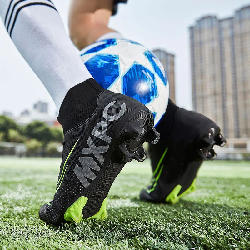 Chaussures de football montantes homme pour entraînement. Soutien optimal de la cheville, adhérence supérieure et confort pour performances maximales. — photo 1