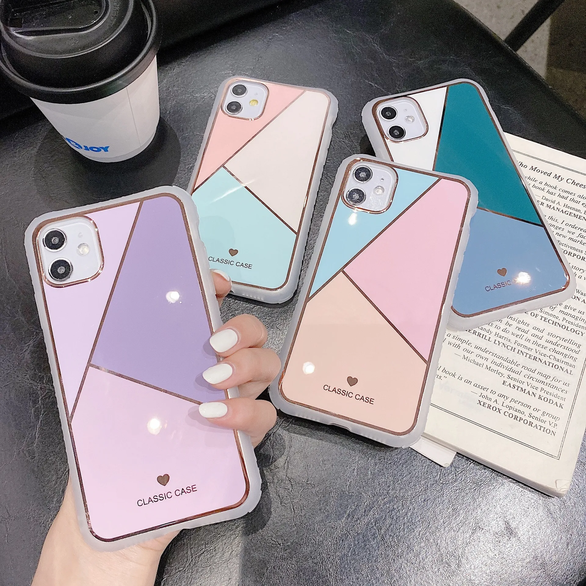 Title 4, Capinha de telefone com costura, galvanoplastia...