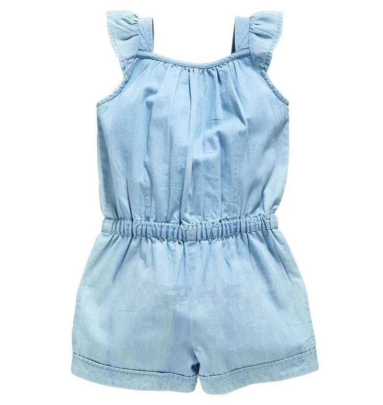 Macacão jeans lindo para meninas — Conforto e estilo em uma peça só. Ideal para brincar, passear e arrasar em qualquer ocasião. — foto 3