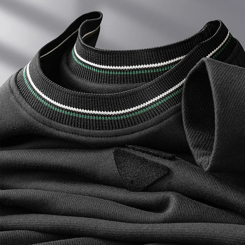 Heren Slim Fit Fashion Simple Pullover T-shirt. Strakke pasvorm en eenvoudig design voor een moderne uitstraling. Comfortabel en stijlvol voor dagelijks gebruik. — foto 3