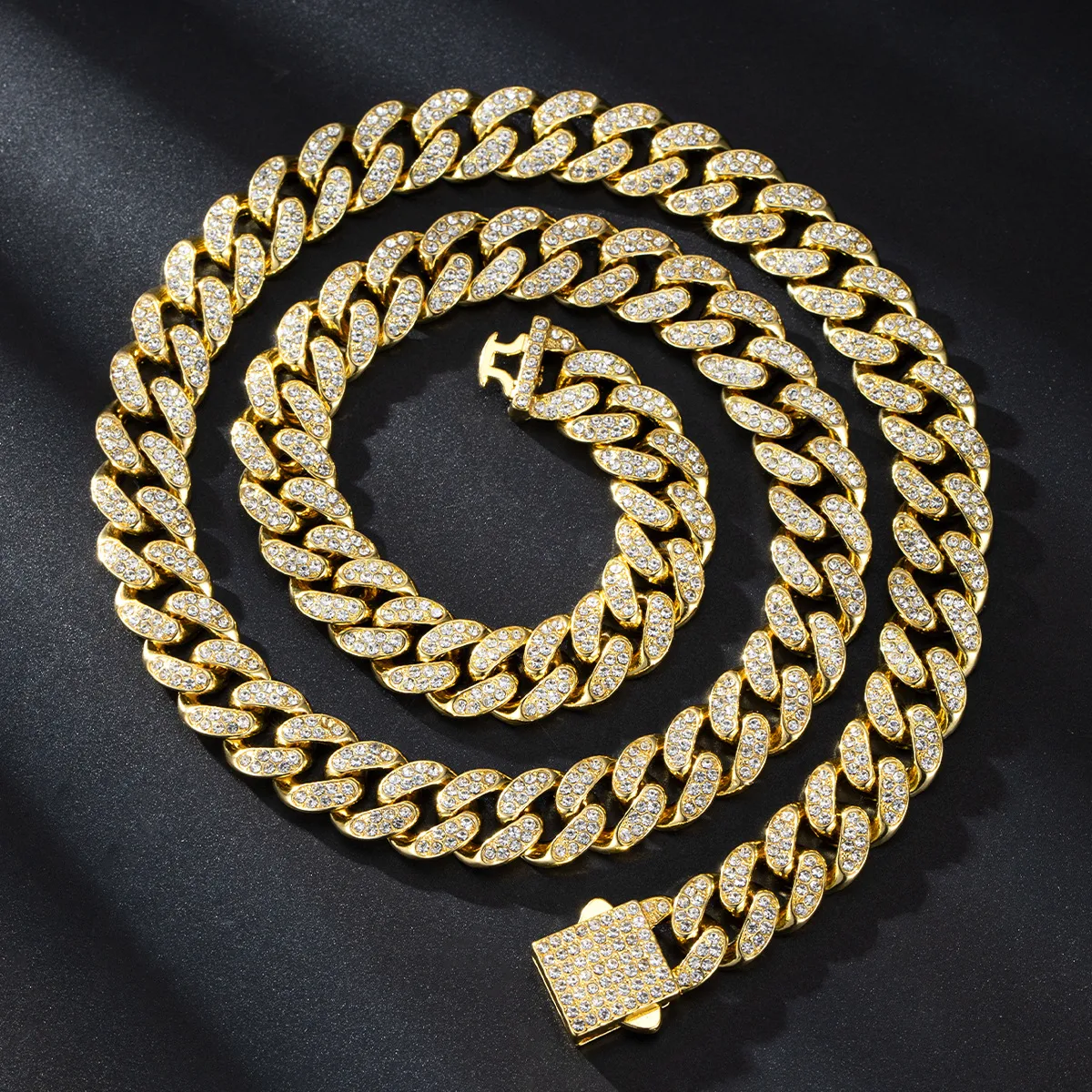 Corrente Cubana 13mm com Fivela de Mola e Diamantes, Liga Metálica — Colar e Pulseira Radiantes para um Visual Sofisticado e Impactante. — foto 32