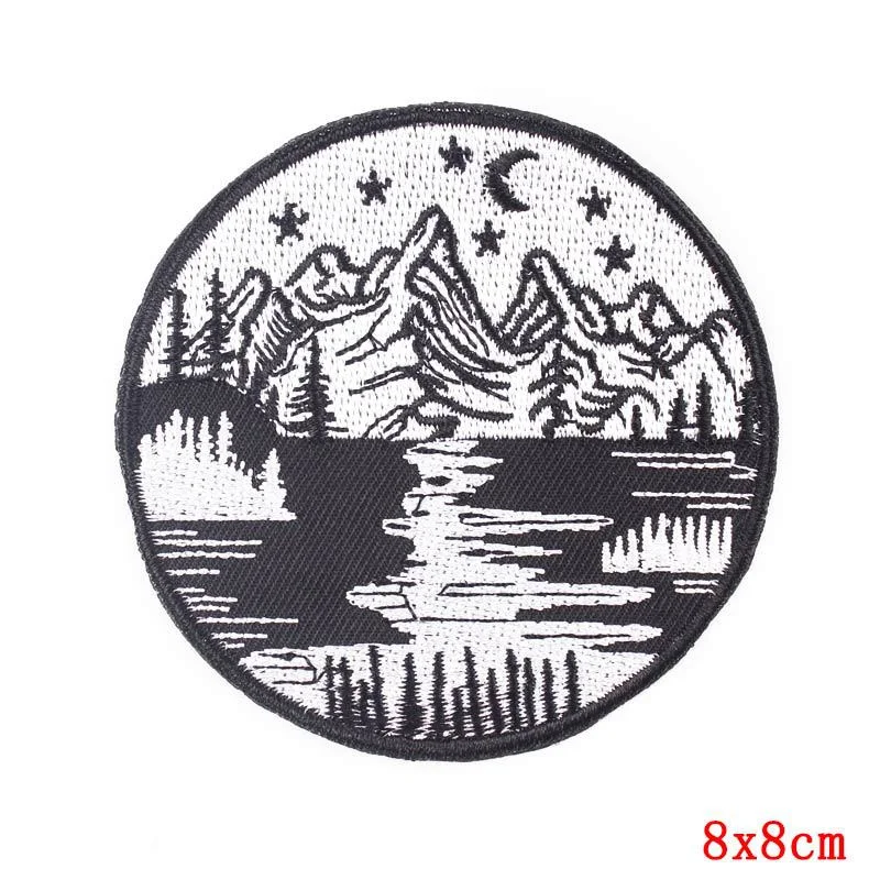 Adesivos de tecido bordados Punk para roupas DIY. Patches estilosos para personalizar suas roupas e adicionar um toque rebelde e único. — foto 5
