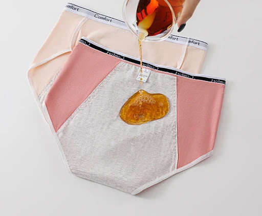 Title 11, Fashion Personality Female Triangle Sanitary Panty