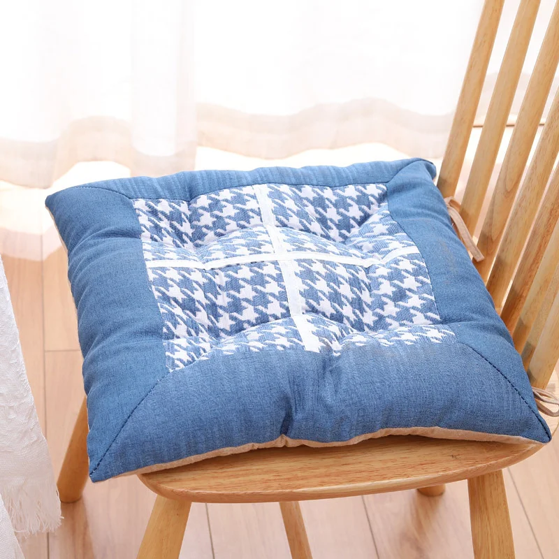Almofada para glúteos para dormitório estudantil outono e inverno Conforto e calor ao sentar. Perfeita para camas, cadeiras e estudos. — foto 1