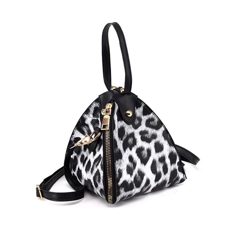 Title 4, Korean Fashion Handbag Triangle Bag Stylish Han...
