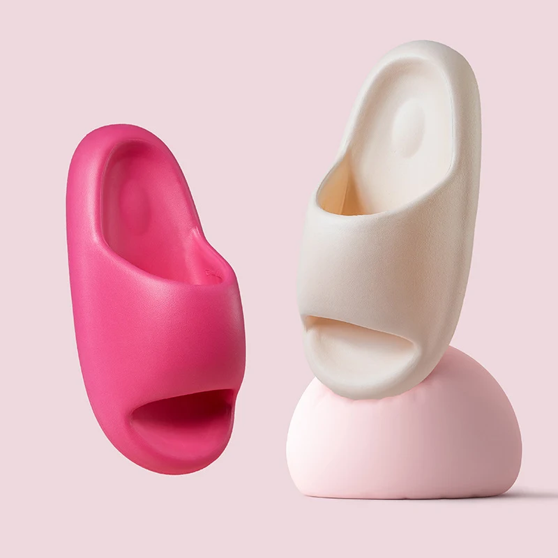 New Bread Shoes Soft Slippers Summer Candy Color Bathroom Slippers. Comfortable and colorful slippers perfect for warm w — photo 6
