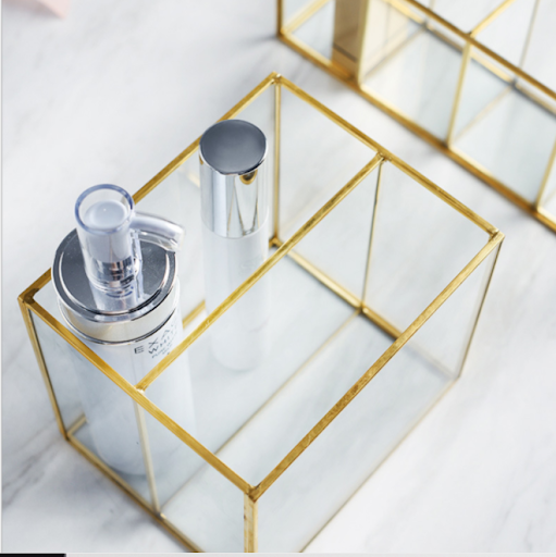 Title 4, Cosmetic storage box to organize makeup and bea...