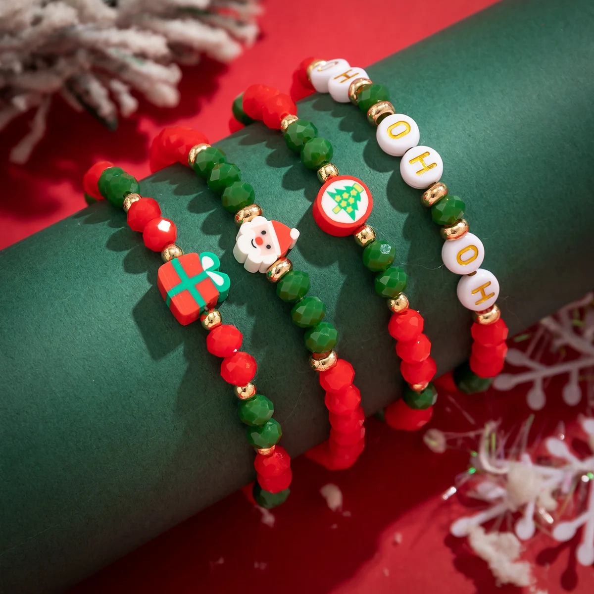 Nouveau Bracelet de Noël en Argile Polymère Émaillée pour Femme Bijou Coloré Élégant pour Cadeaux de Fêtes Design Unique et Tendance — photo 4