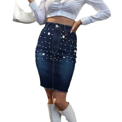 Saia jeans stretch feminina lavada com miçangas, conforto e estilo, perfeita para looks casuais e modernos, valoriza a silhueta. — foto 1