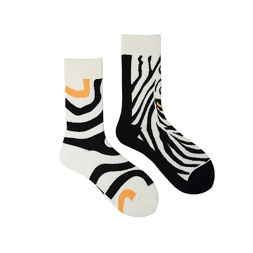 Title 6, Left And Right Feet Kitten Stripes Asymmetric L...
