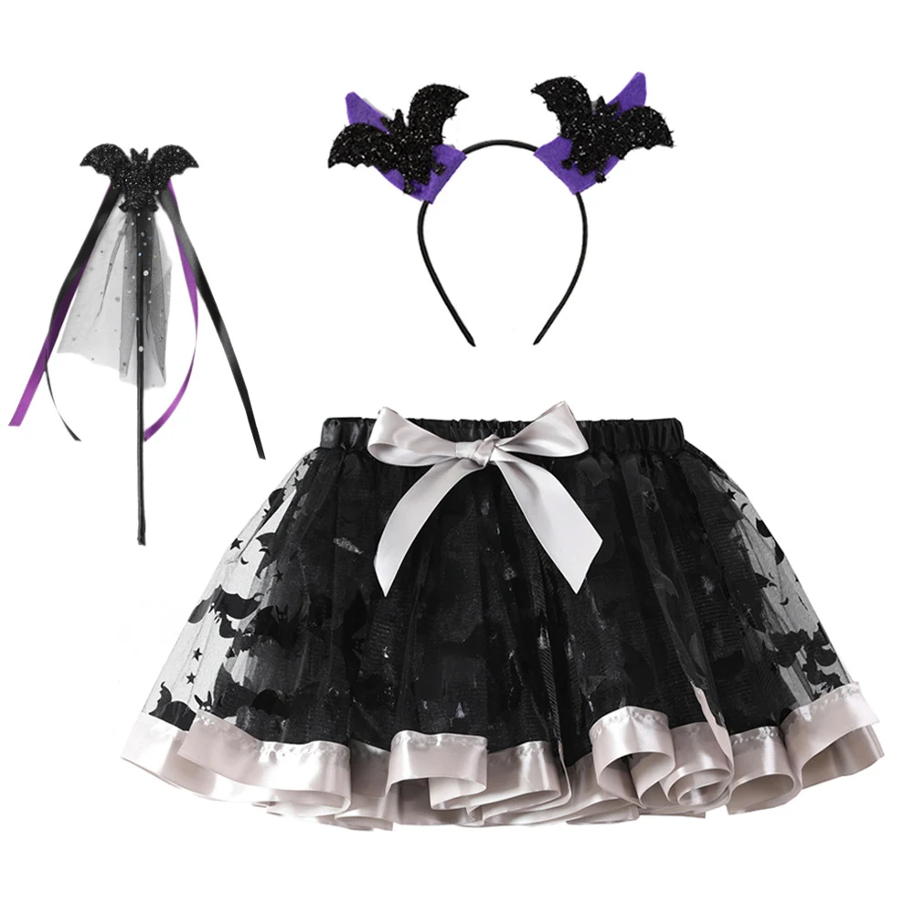 Title 19, Fantasia de Halloween com chapéu de tule estamp...