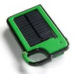 Carregador Solar Power Bank com Bateria de Polímero, Gancho e Chaveiro. Carregue seu celular com energia solar. Perfeito para viagens e atividades ao ar livre. — foto 2