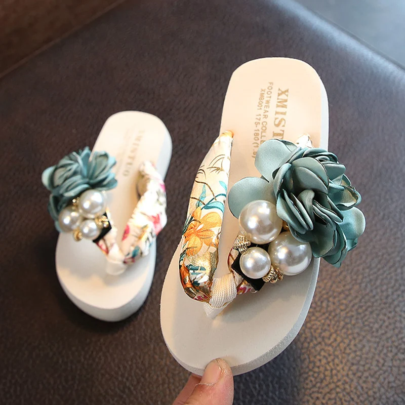 Sandálias de praia estilosas com clip para o pé. Perfeitas para a areia, confortáveis e modernas. Aproveite o verão com estilo e praticidade! — foto 4