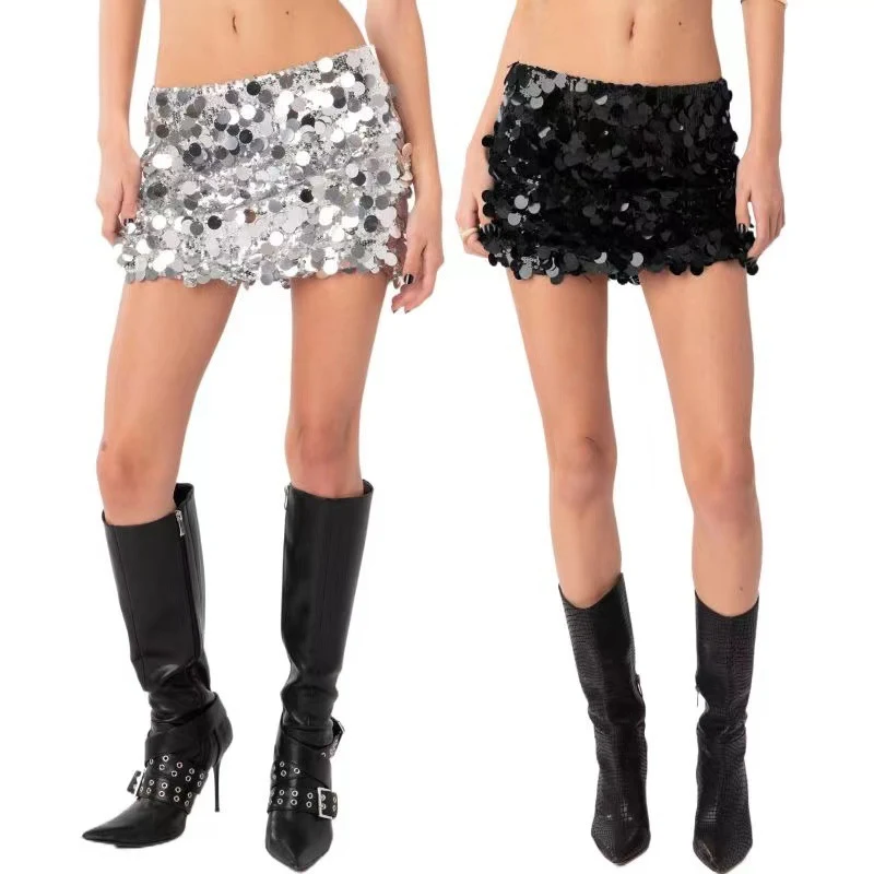 Saia curta fashion feminina com lantejoulas irregulares, ideal para criar looks estilosos e brilhar em festas e eventos. — foto 10