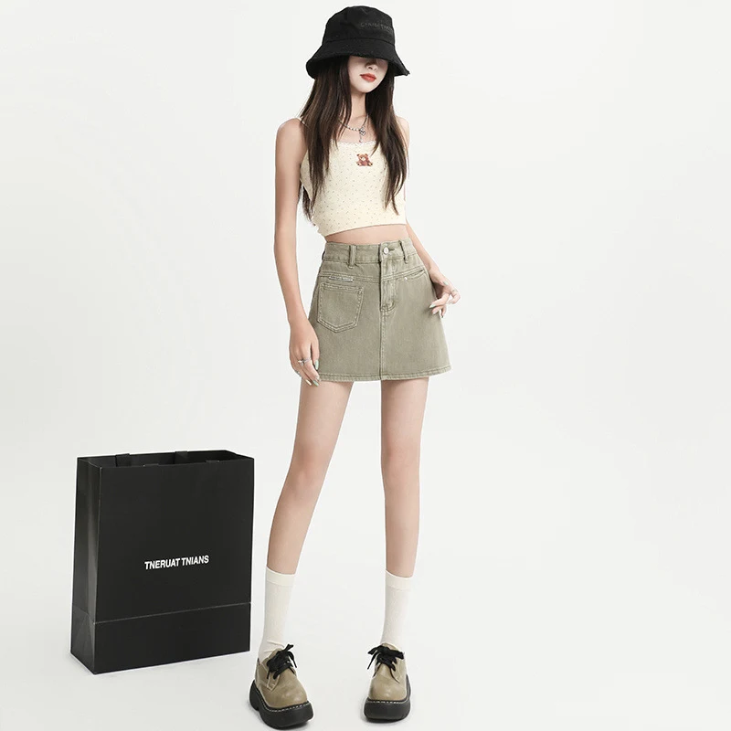 Saia Jeans Fina Feminina A-Line Pantalona. Conforto e estilo em uma saia leve, perfeita para looks casuais e modernos. — foto 15