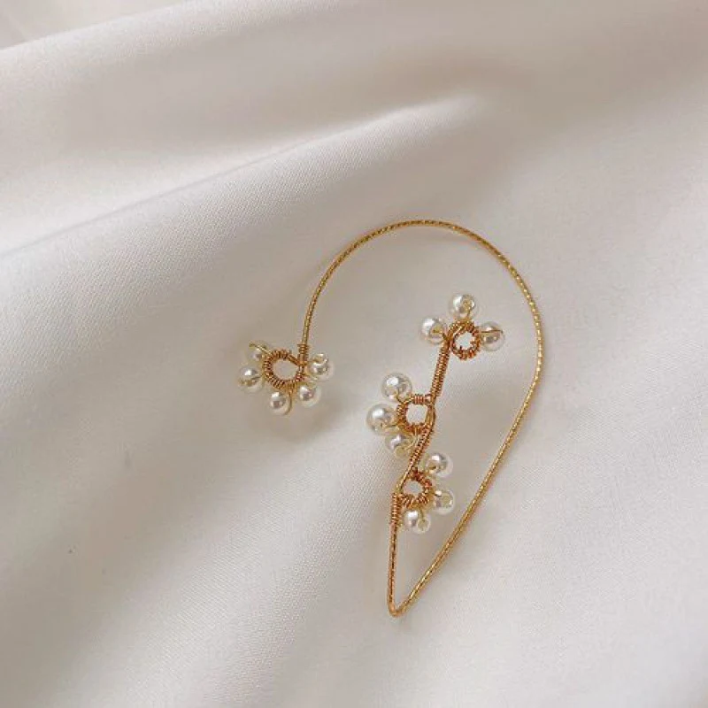 Title 4, Pendientes de perlas trenzadas estilo celebrida...