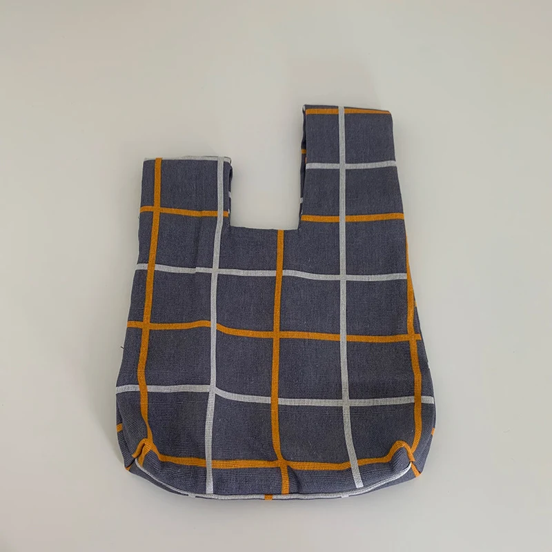 Title 6, Bolsa de pulso em linho estampado multicolorido...