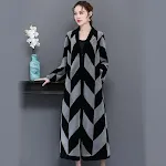 Abrigo largo de mujer Sheep Sheared con parches de piel sobre la rodilla, cálido y elegante para el invierno, abrigo de lujo. — foto 2