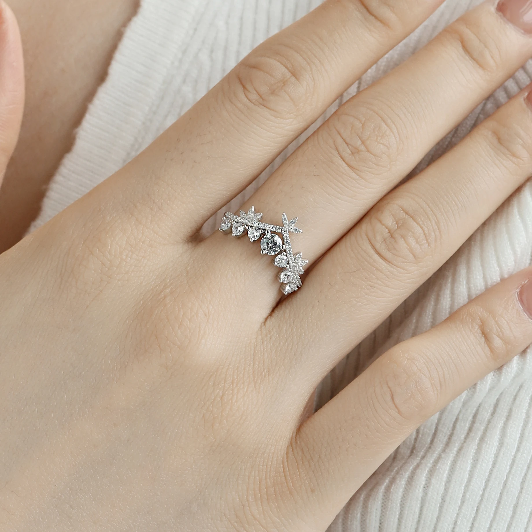 Anel de prata esterlina S925 estilo japonês e coreano, luxo leve para mulheres. Elegância e delicadeza em um design moderno e sofisticado. — foto 5