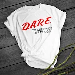 Dames T-shirt met korte mouwen en letterprint, ideaal voor dagelijks gebruik. Comfortabel, ademend en stijlvol. Perfect voor een casual en modieuze look. — foto 2