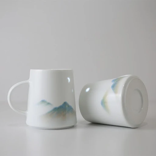 Title 2, Qianli River And Mountain Green Cup, perfect fo...