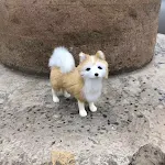 Brinquedo infantil de cachorro com pele de animal simulada. Macio e fofo, ideal para abraçar e brincar. Estimula a imaginação das crianças. — foto 4