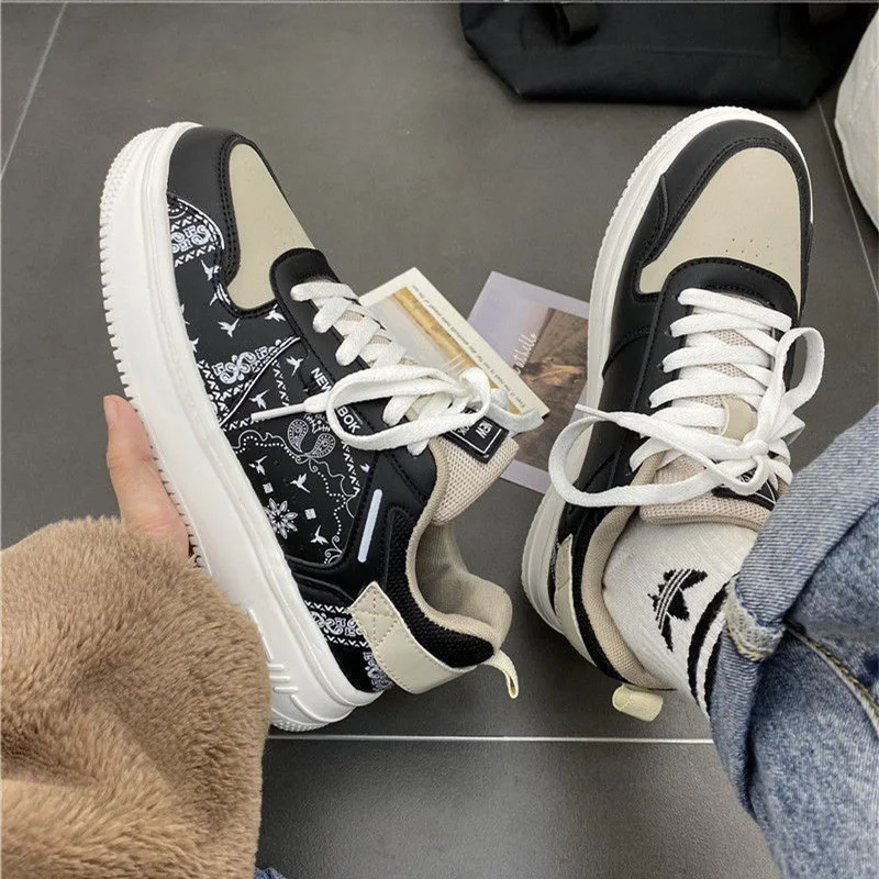 Ins Style Couple Niche Sports Shoes Women. Comfortable and stylish sports shoes for women, designed for everyday wear an — photo 5