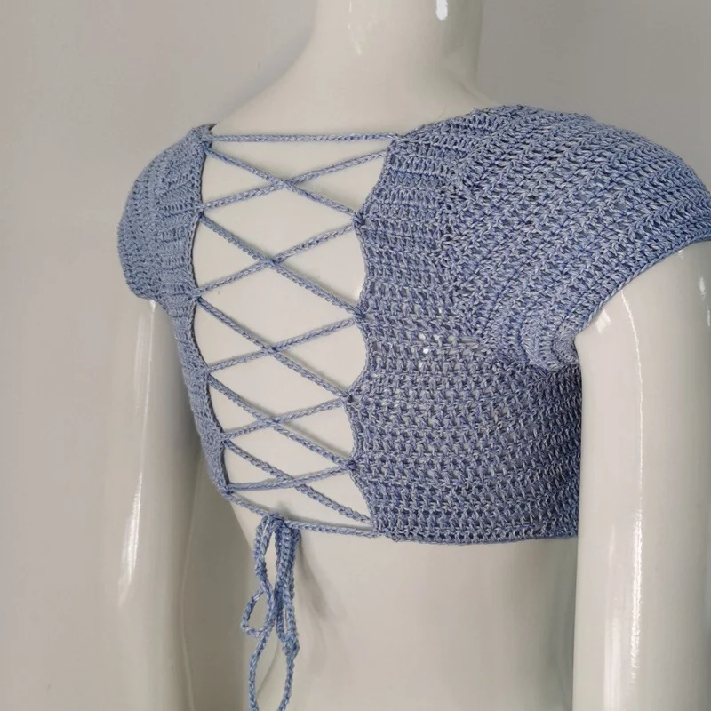 Damesmode Backless Strap Short Shirt – Zomers en sexy topje met blote rug en bandjes. Perfect voor een trendy en comfortabele look. — foto 2