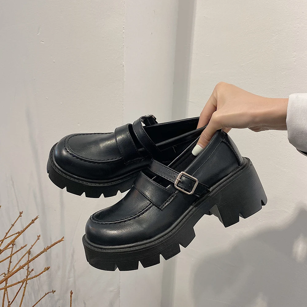 Scarpe Mary Jane donna autunnali in pelle piccola, suola spessa, comfort e stile quotidiano per un look alla moda e versatile. — foto 3