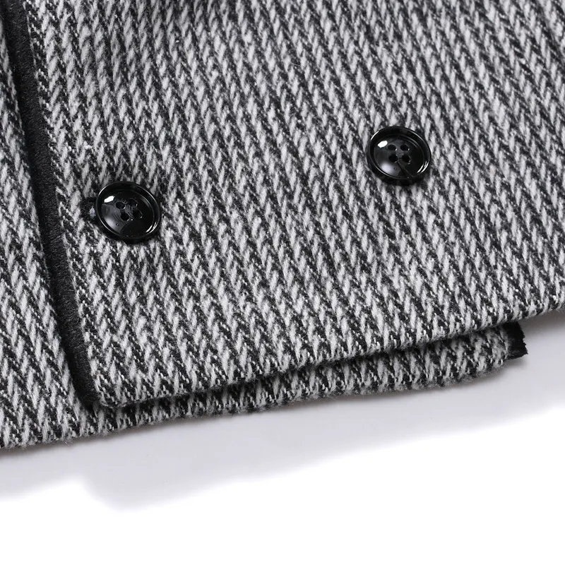 Title 13, Gilet da uomo doppiopetto con rifiniture a righe