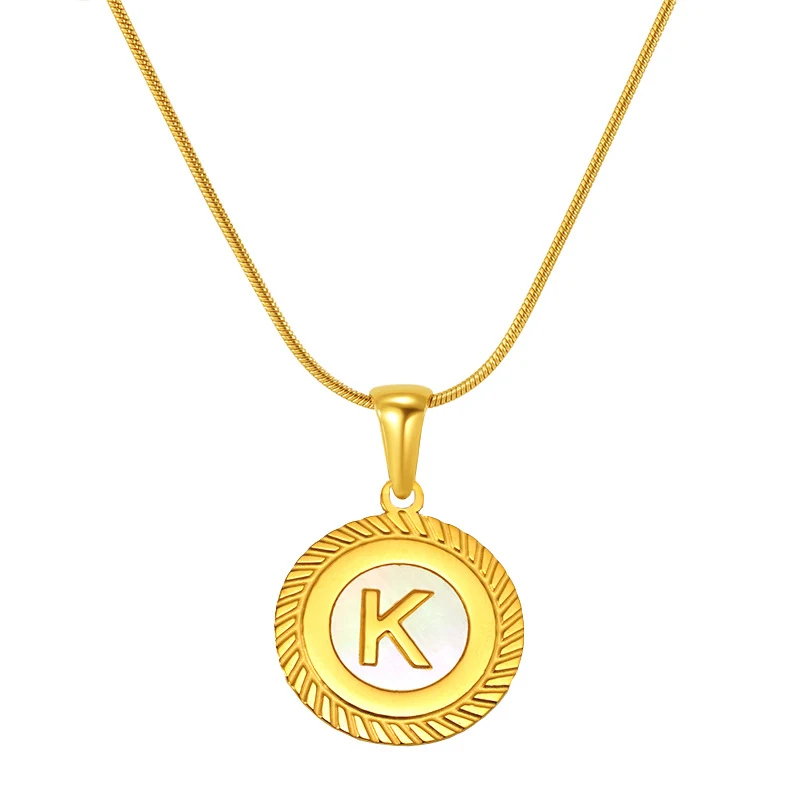 Colar com pingente de 26 letras do alfabeto inglês em aço titânio 18K, moderno e elegante, presente perfeito para ela. — foto 12