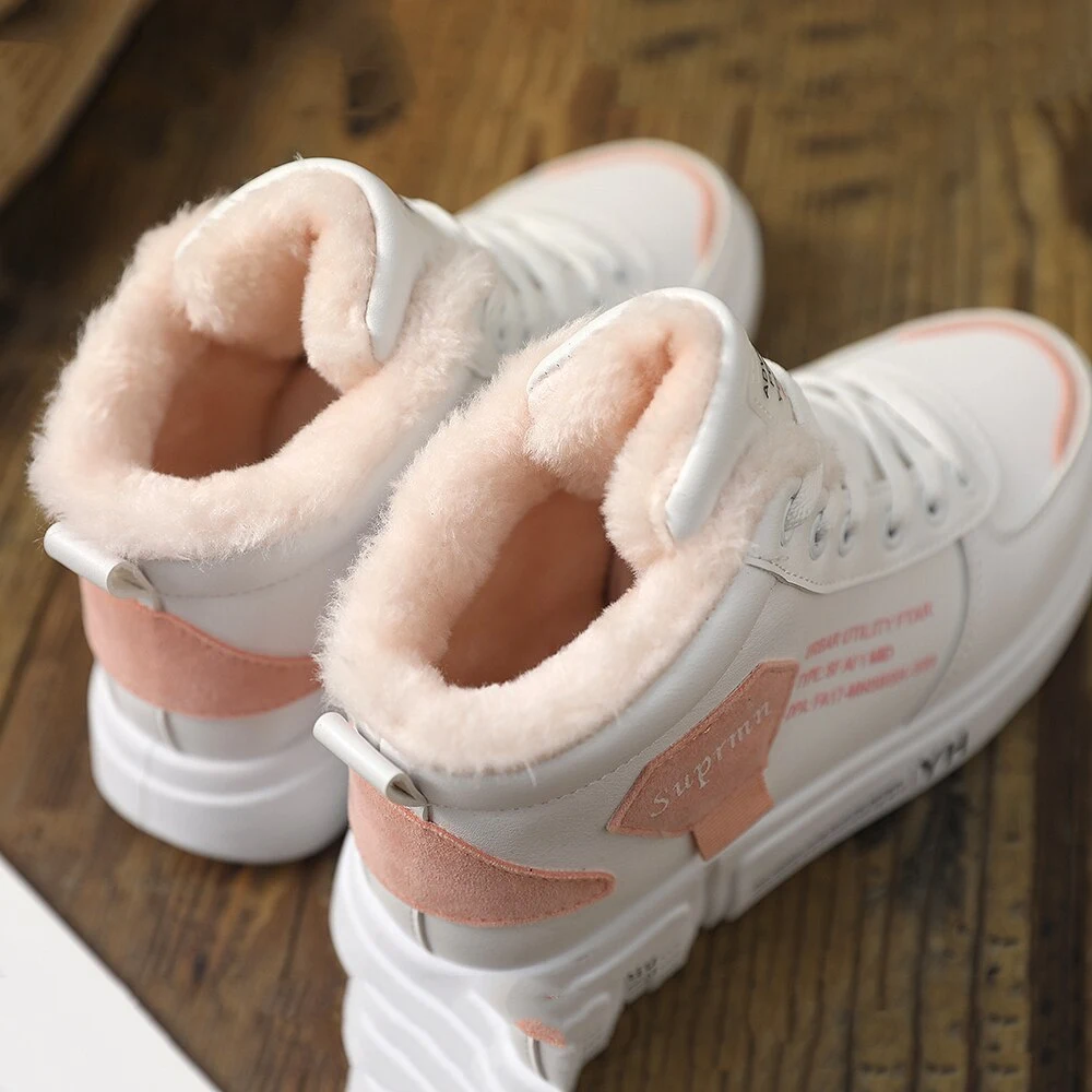 Sapatos quentes femininos para o inverno. Mantenha seus pés aquecidos e confortáveis com estes sapatos de inverno ideais para o uso diário. — foto 3