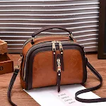 Bolsa mensageiro retrô quadrada pequena feminina, bolsa de mão. Compacta, charmosa e perfeita para carregar seus pertences com estilo e praticidade. — foto 2