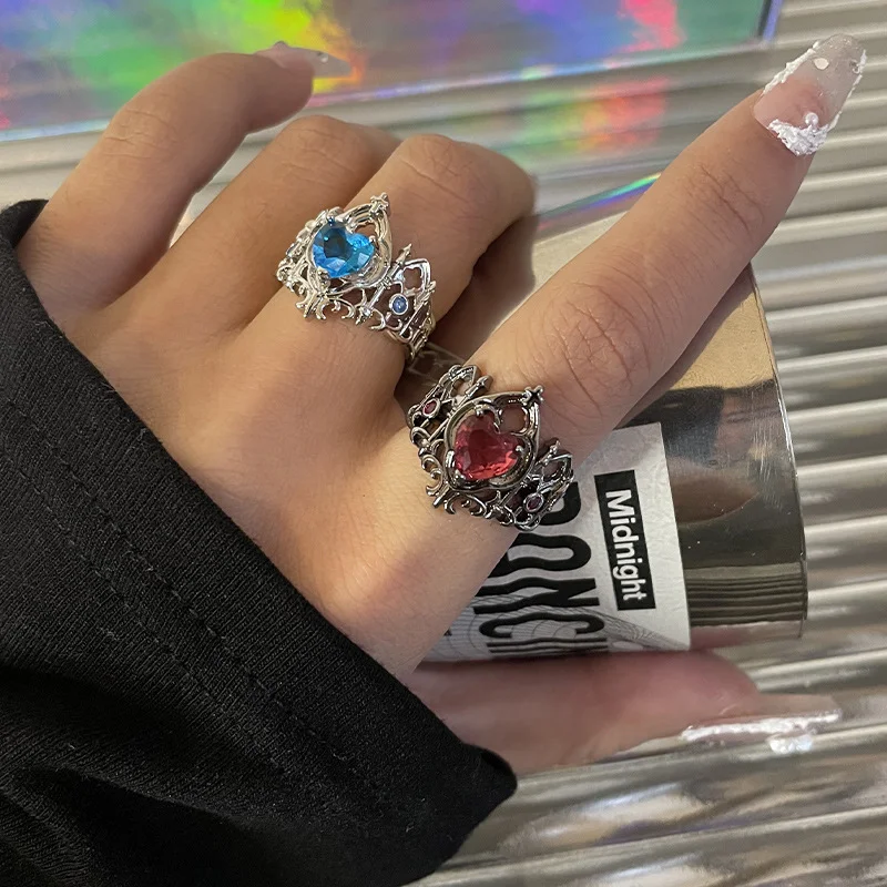Anel aberto feminino em formato de coração vermelho e azul, alta sensibilidade, design moderno para mulheres que buscam um toque especial e charmoso. — foto 7