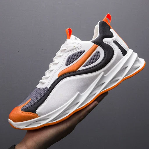 Title 3, Chaussures de sport à lacets avec semelles épai...