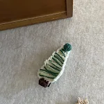 Barrettes de Natal Geométricas de Lã Feitas à Mão. Adicione um toque festivo e artesanal ao seu penteado natalino. — foto 5