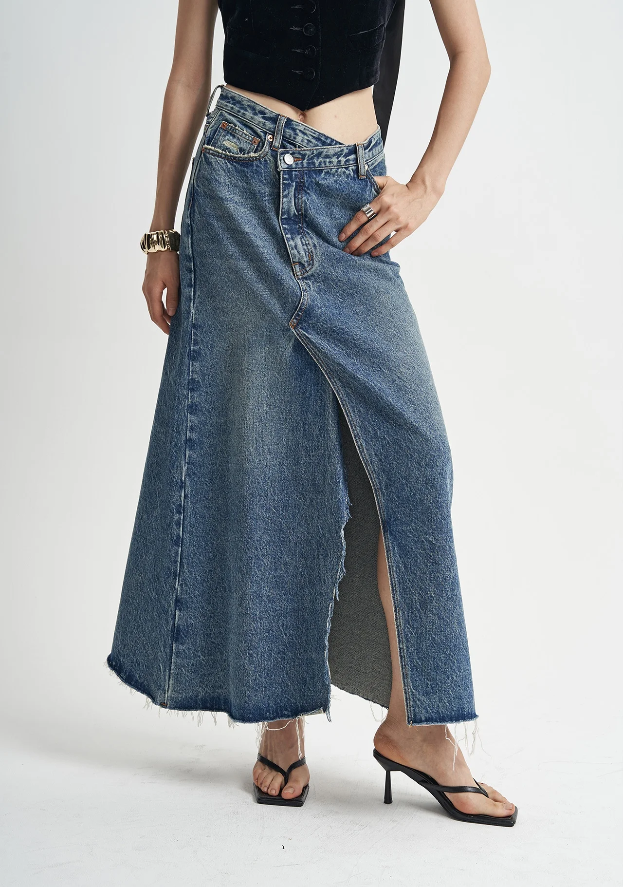 Title 4, Vestido jeans lavado com fenda de alta qualidad...