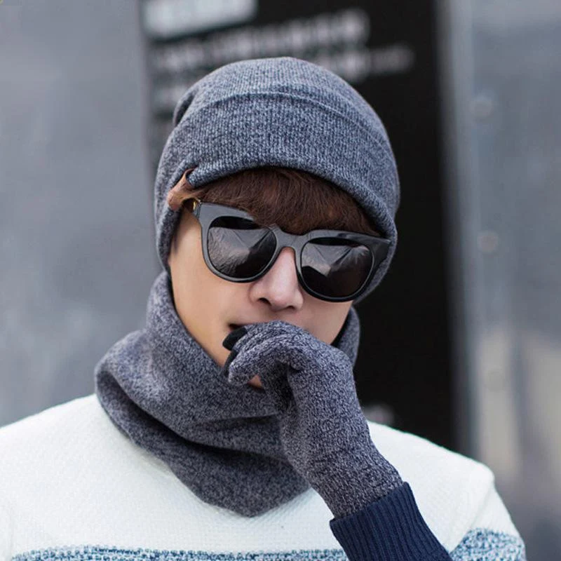 Title 4, Luxurious three-piece velvet padded hat, scarf ...
