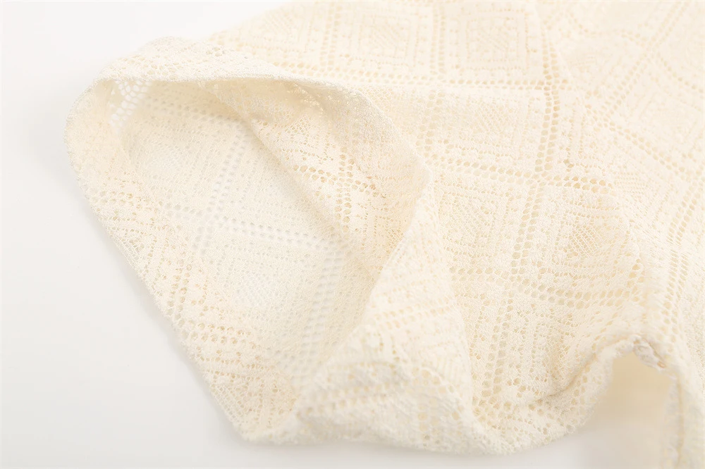 Title 3, Hollow-out Crocheted Lace Short-sleeved Shirt