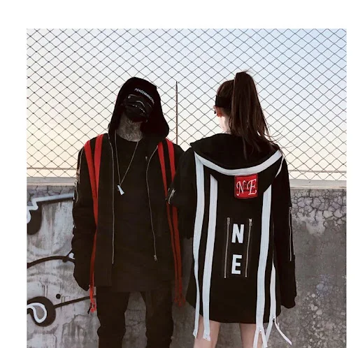 Title 6, Felpa con cappuccio e zip di media lunghezza, p...