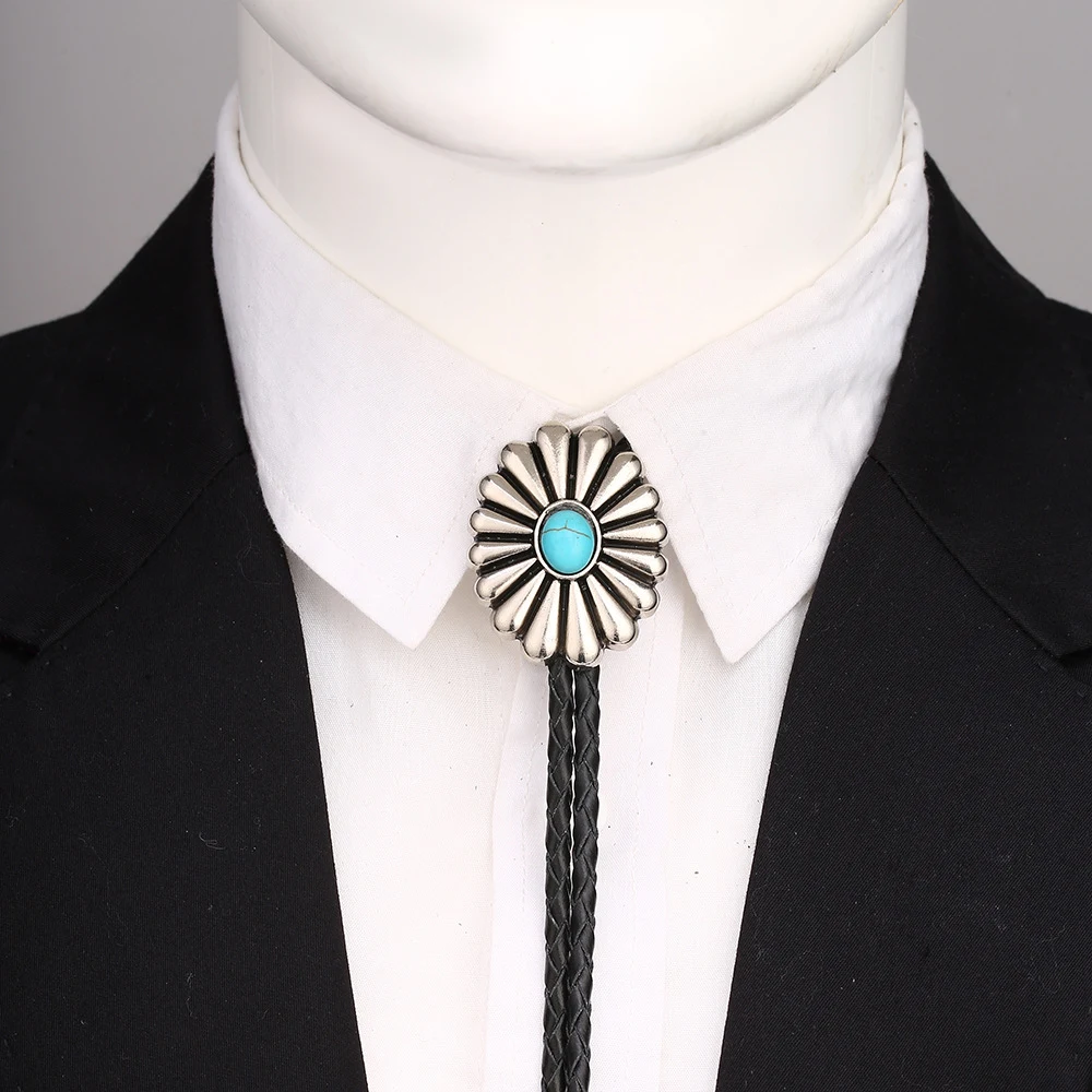Gravata Bolo de Ágata Turquesa com Padrão Celta Elegância masculina com pedra natural e design artístico. Acessório perfeito para um visual sofisticado. — foto 1