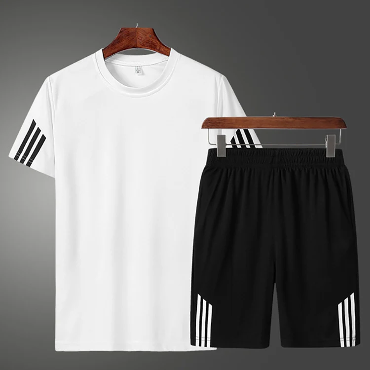 Leisure sports suit designed for comfort and flexibility. Perfect for relaxed sporting activities and everyday wear. Exp — photo 5