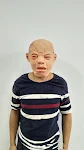 Máscara de látex com rosto chorando, cobertura total da cabeça, para fantasias realistas e momentos divertidos. Perfeita para festas. — foto 3